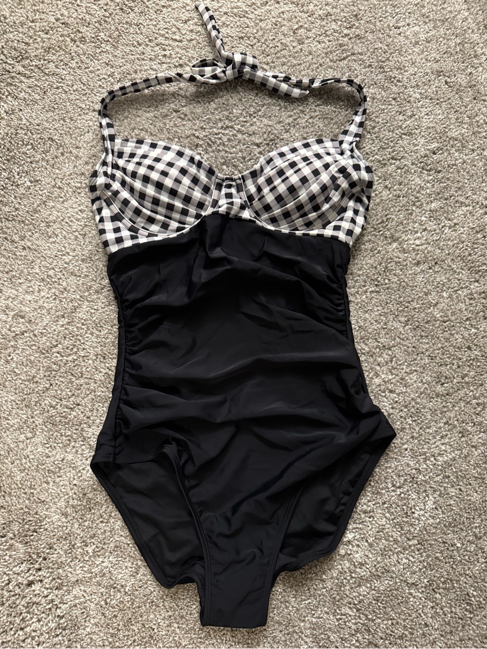 Cupshe Black & White Gingham Bust Halter One-Piece Swimsuit